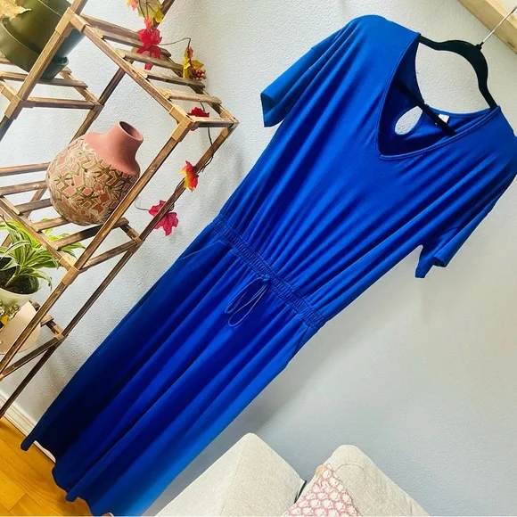 Elegant Royal Blue Jumpsuit, size Medium - Picture 6 of 13